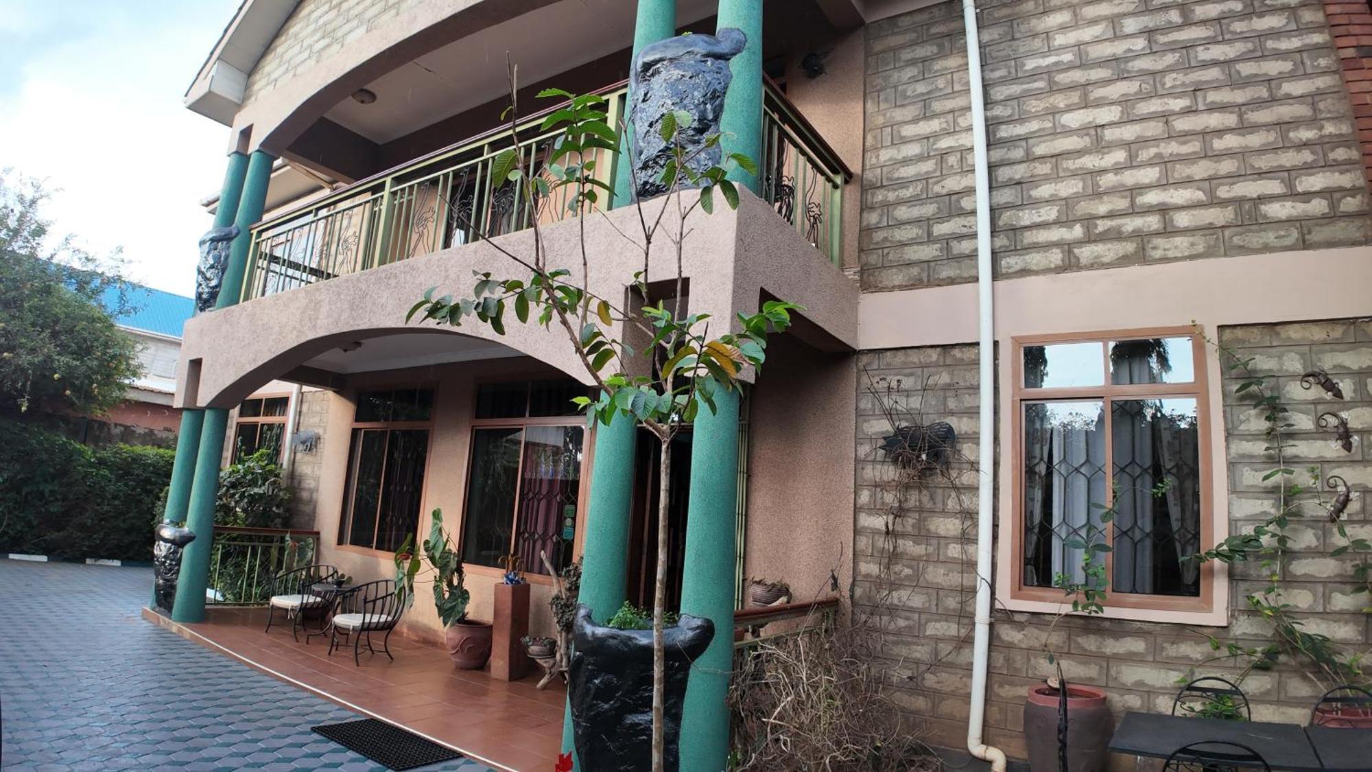 Korona Villa Lodge Аруша Екстериор снимка