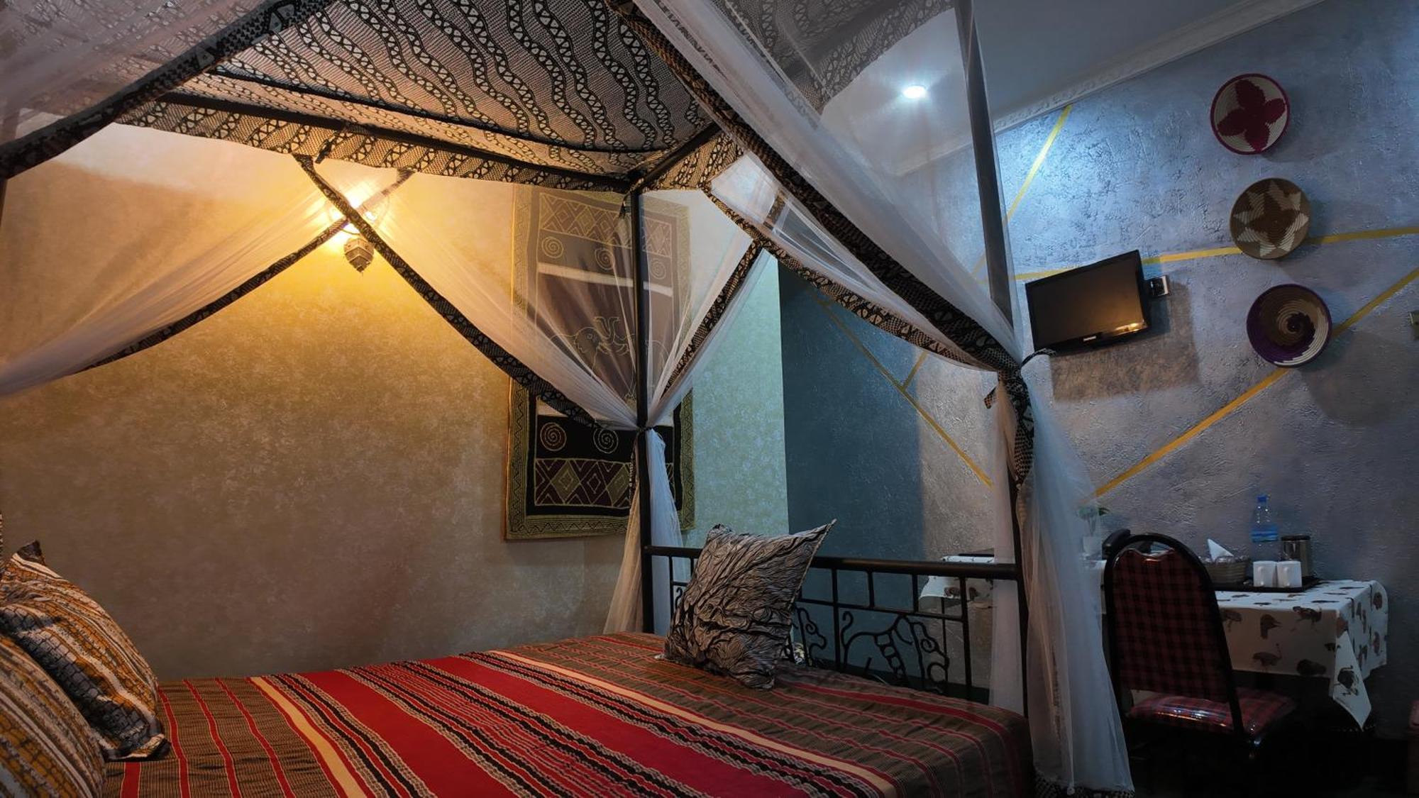Korona Villa Lodge Аруша Екстериор снимка