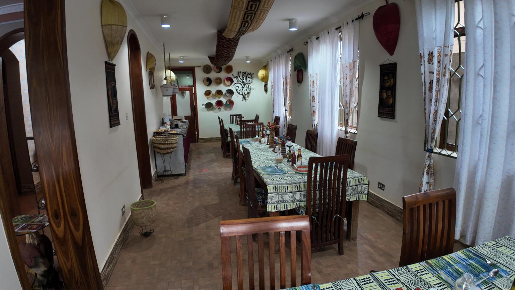 Korona Villa Lodge Аруша Екстериор снимка